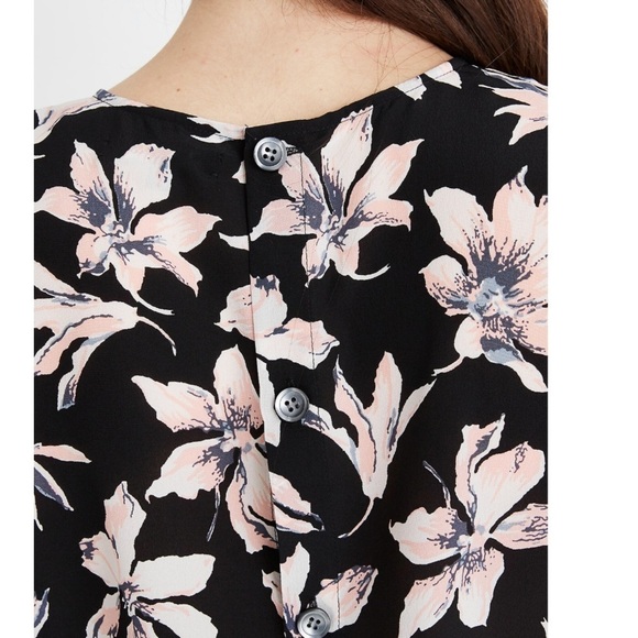 NWT Madewell Silk Button-Back Tie Tee in Winter Orchid Size XS - Picture 5 of 13